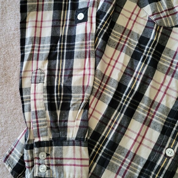 Roots Flannel Plaid Button Down Shirt Women's Size S - Picture 5 of 11